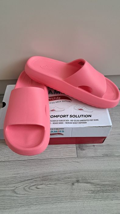Шлепки сандали нові Skechers