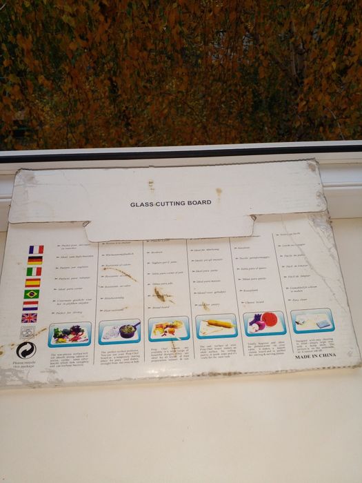 Продам новую стеклян. кухонную доску фирма GLASS CUTTING BOARD