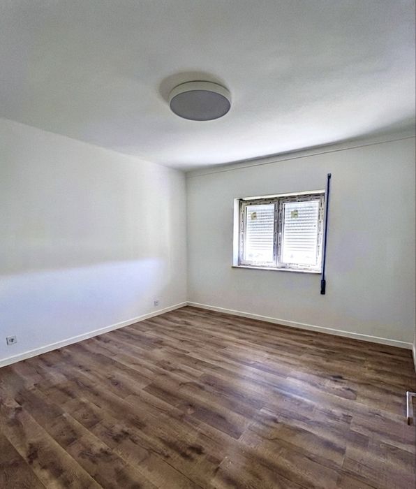 Apartamento t2 remodelado c/sotão