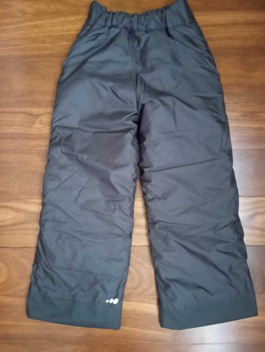 Calça preta impermiavel/cardada menino 8 anos