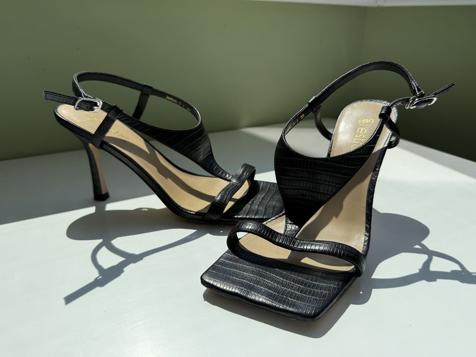 Босоніжки 38 розмір