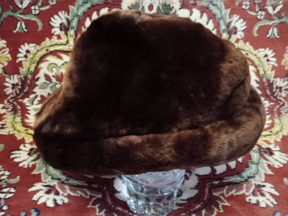 Шапка мужская натуральная цигейка овчина б/у