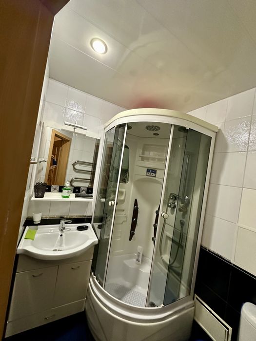 -квартира посуточно метро Бориспольская/мак/тц /от 10 дней +1подарок