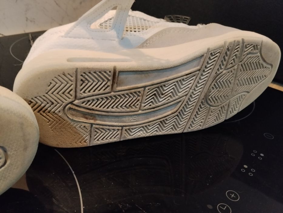 Buty sportowe do chodzenia