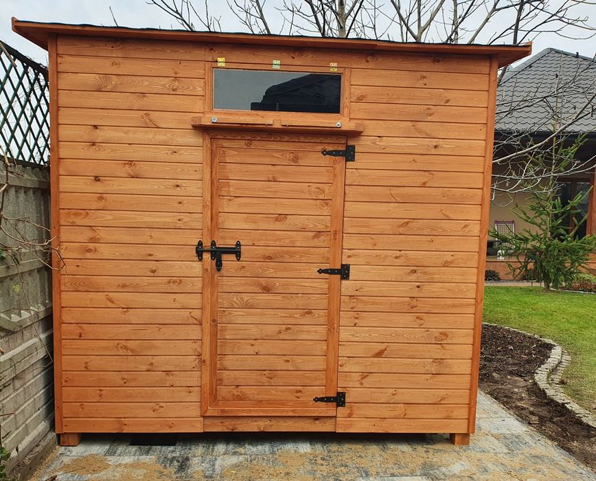 Gołębnik - kurnik kompleks o różnych wzorach i wymiarach solidny.