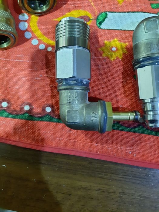 Szybkozłączki hydrauliczne