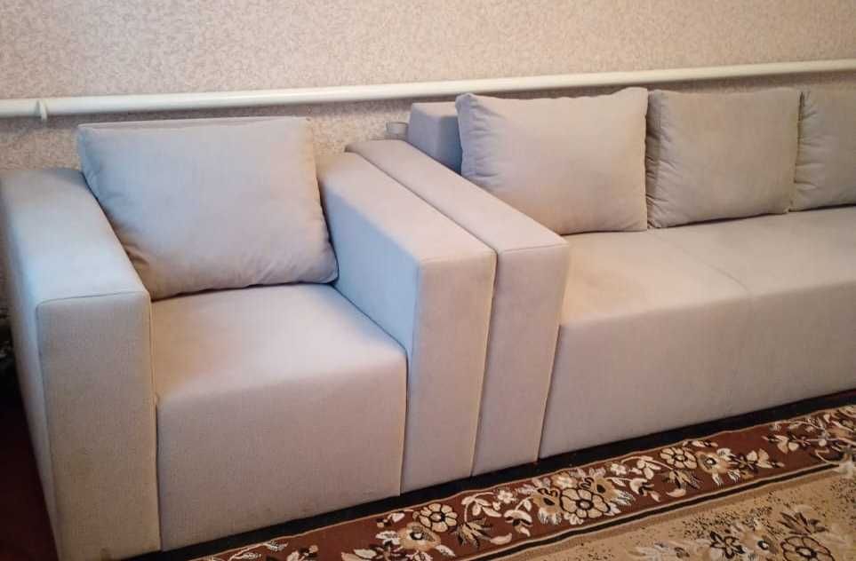 Диван раскладной и кресло