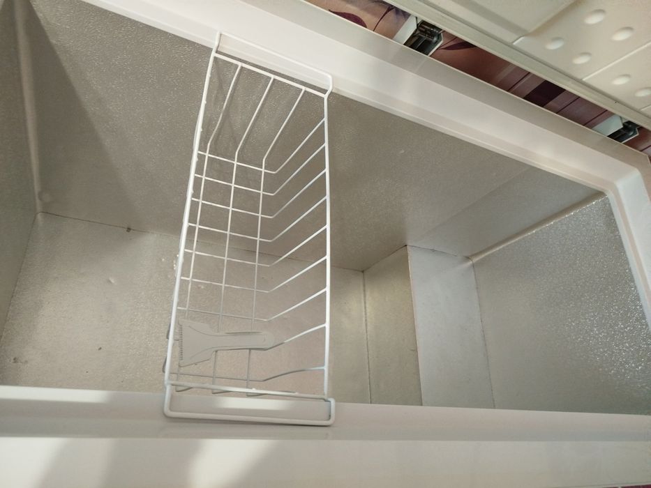 Морозильная камера -сундук.