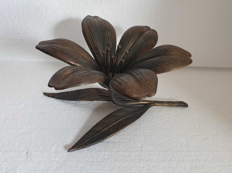 Fantástica Flor em estanho - Anos 50