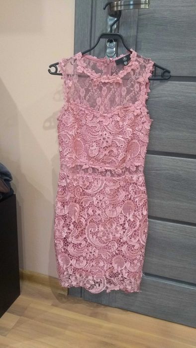 Sukienka missguided koronkowa XS S