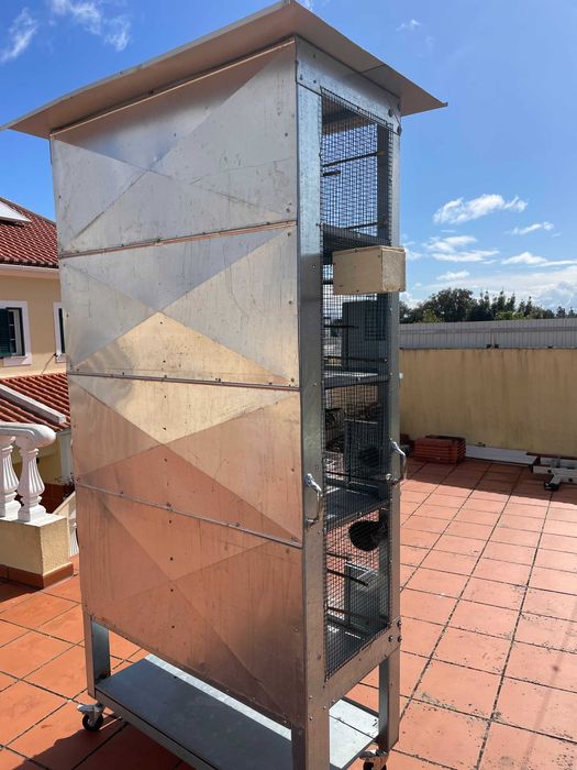 Gaiola para pássaros - 7 divisões com rodas