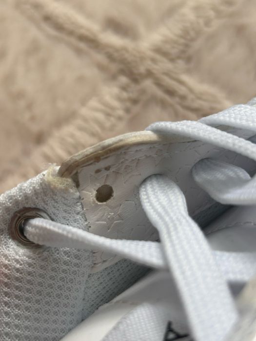 Buty bapesty białe