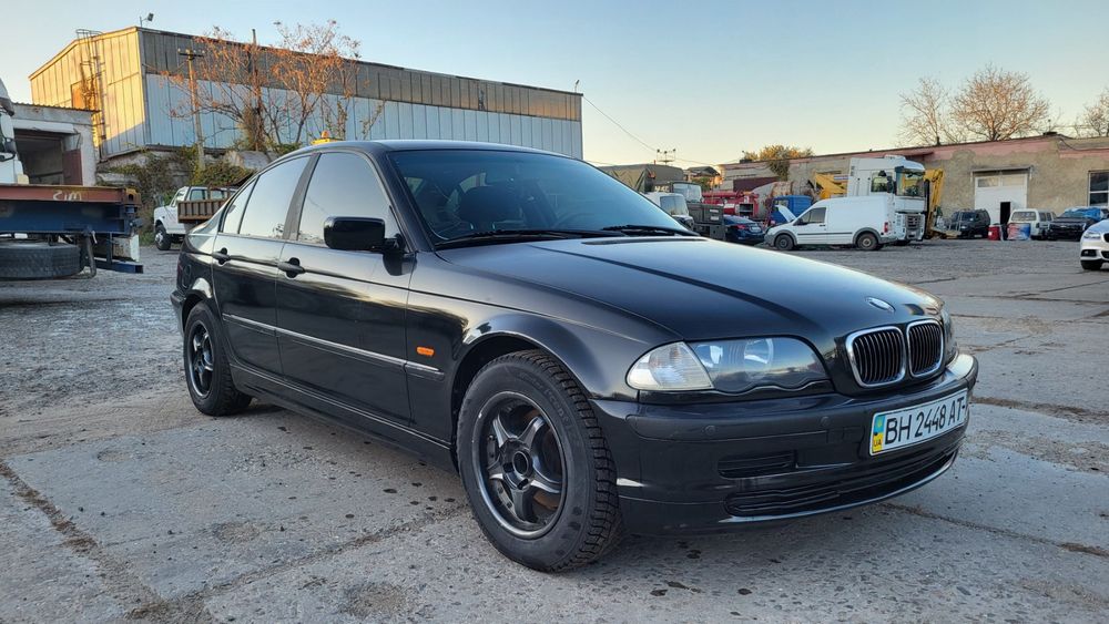 Продам BMW 3 series 2000