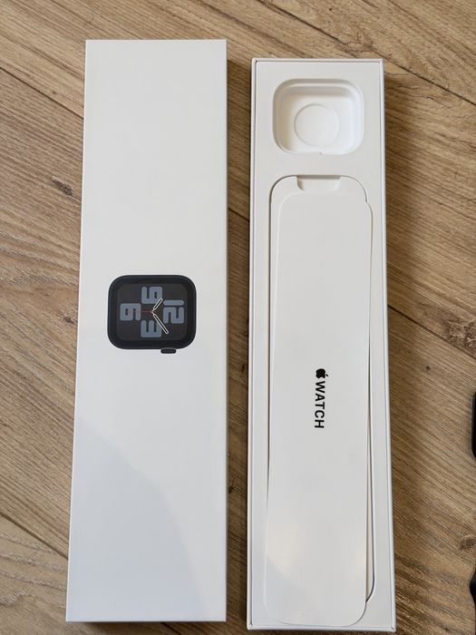 Apple Watch SE 2 40MM  Stan Bardzo dobry