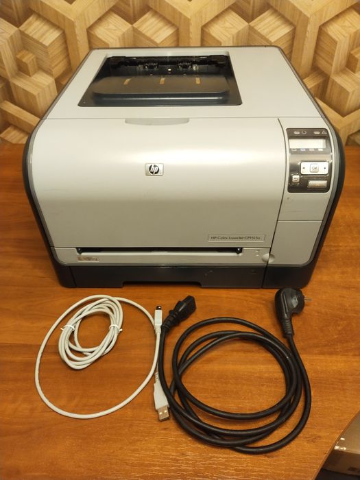 Принтер HP Color Laserjet CP1515n