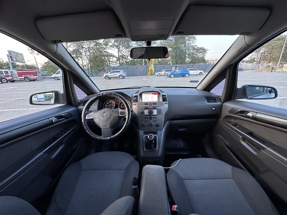 Продам Opel Zafira 1.9 турбо дизель