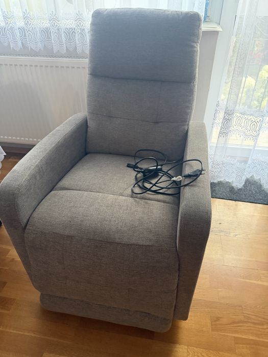 Sprzedam fotel pionizujacy na pilota