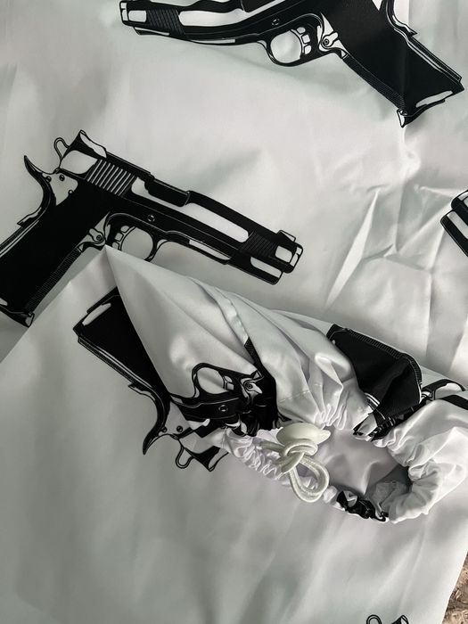 Штани з плащівки