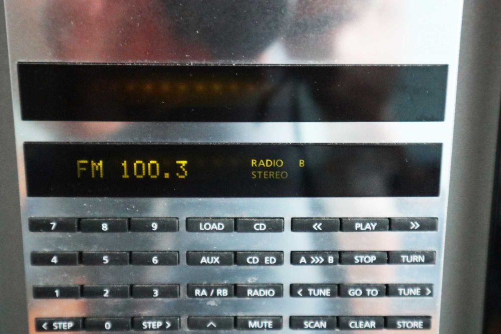 Музыкальный центр Bang & Olufsen  BeoCenter 2300