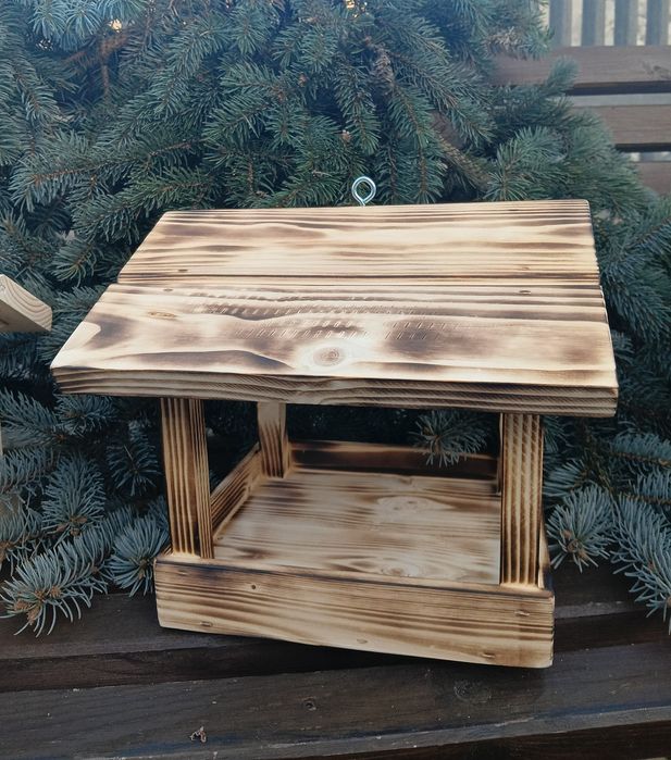 Karmniki dla ptaków