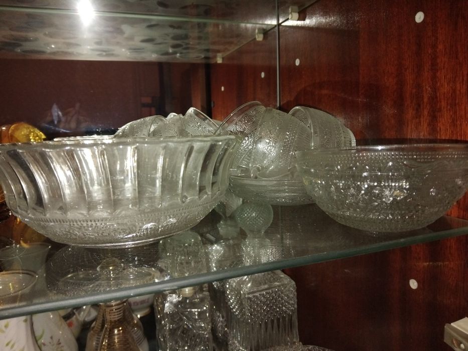 Продам стеклянные сервизы