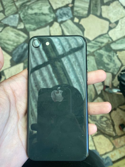 iPhone SE 2020 pra venda