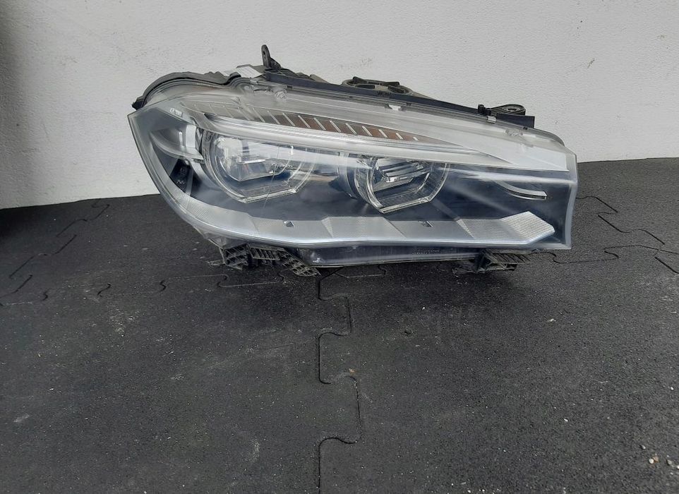 Фара ліва BMW LED Adaptive F15 F16 F85 F86