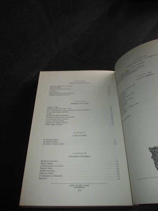 Livro de Bem Comer Crónicas de Gastronomia Portuguesa José Quitério