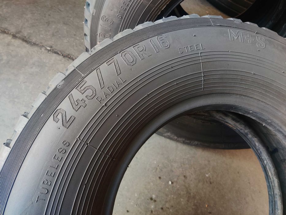 R16 245 70 броньовані шини з антипроколом всесезонні