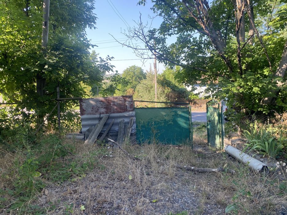 Будинок у Грушівці по центральній вулиці, можна під бізнес