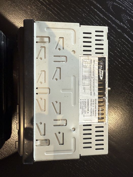 Автомагнитола Caliber