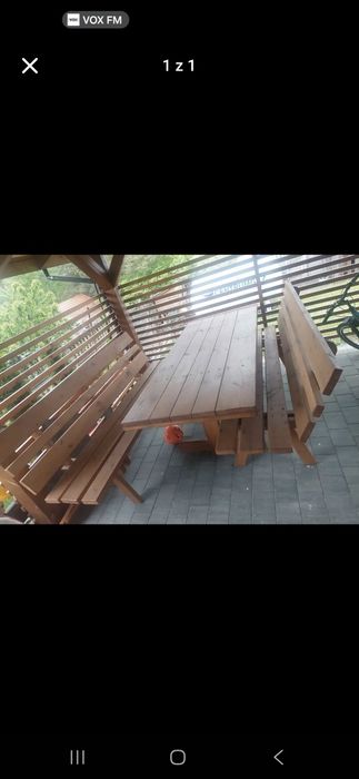Stół ogrodowy z ławkami