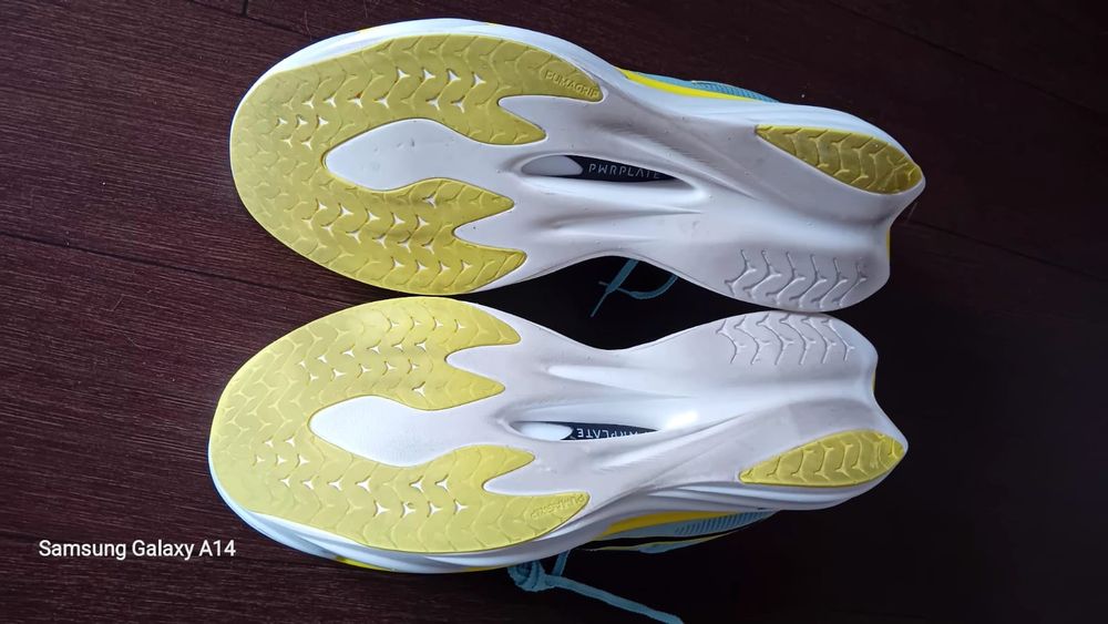 Puma Deviate Nitro Elite 4 - 45 (com caixa)
