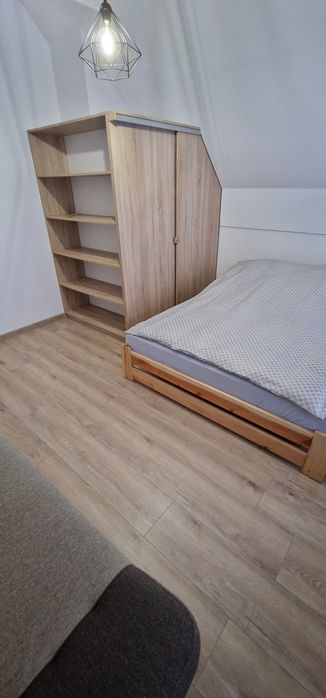 Domki nad jeziorem u Izy z balią ogrodową na ferie