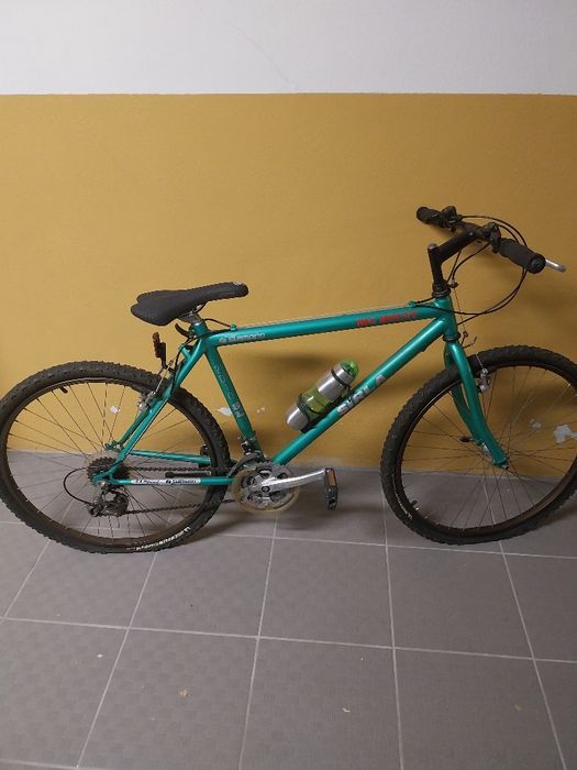 Bicicleta usada mas em bom estado