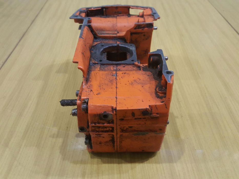Husqvarna 246 Karter Obudowa Silnika Korpus