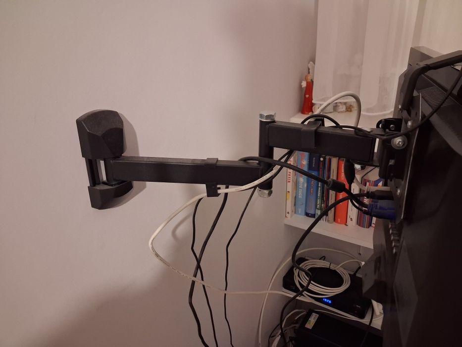 Monitor Samsung 22' z tunerem TV, komputer Dell Optiflex 7010,głośniki