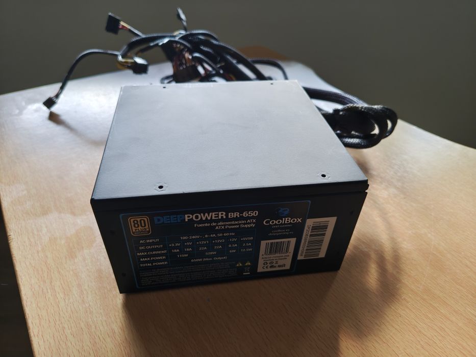 Fonte de alimentação 650w CoolBox