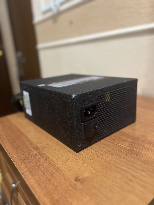 Chieftec GPS-1250C. Блок живлення