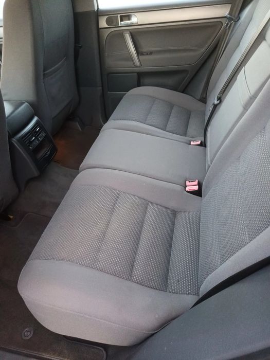 VW touareg 2.5TDI como novo