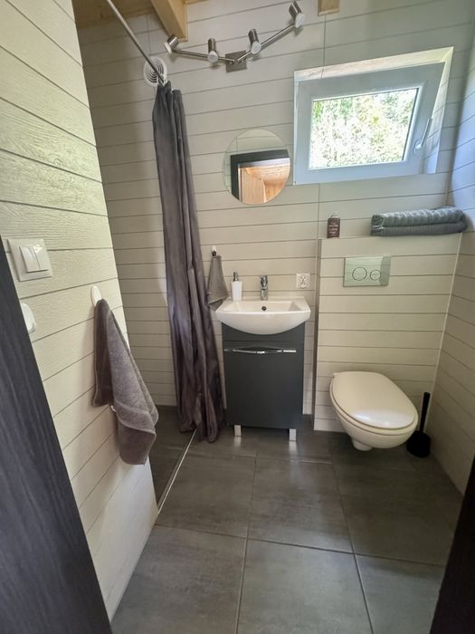 Domek z jacuzzi nad Jeziorem Złotnickim Karłowice