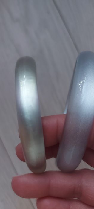 Dwie perlowe bransoletki