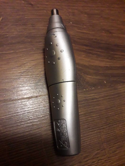 Trymer do nosa i uszu, czarny