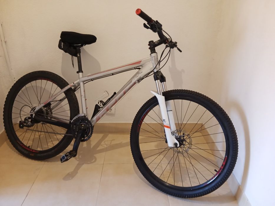 Bicicleta Berg aro 27" em bom estado