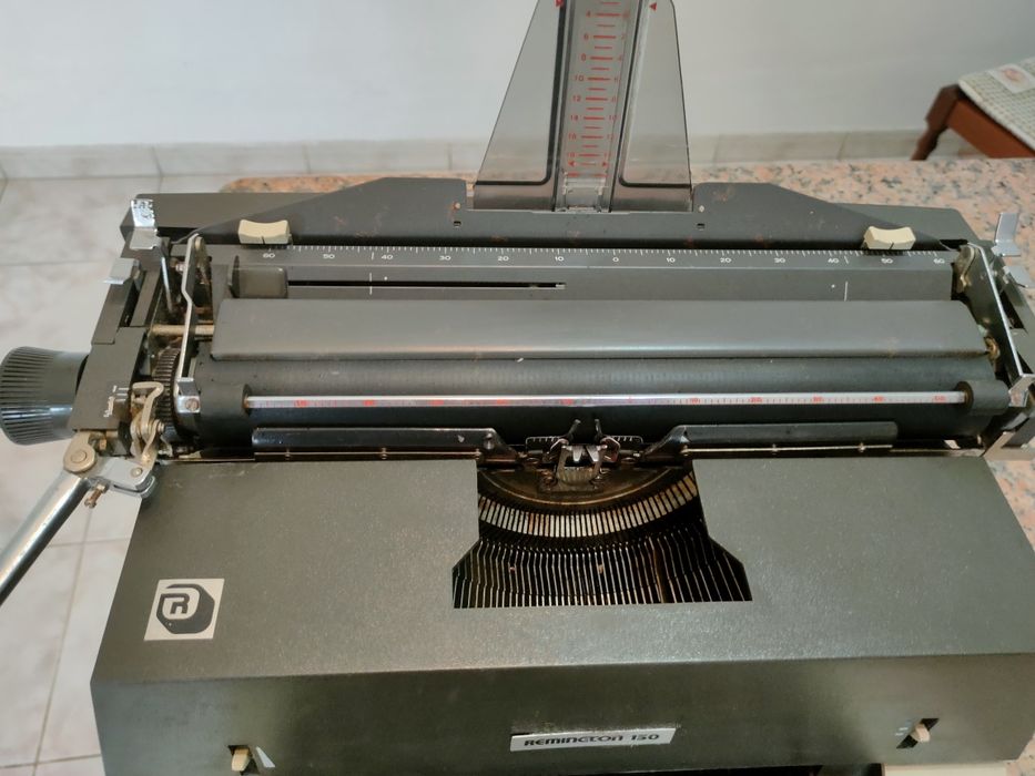 Antiguidade Máquina de escrever antiga