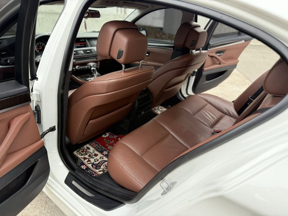 Продам BMW 528i f10 задній привід