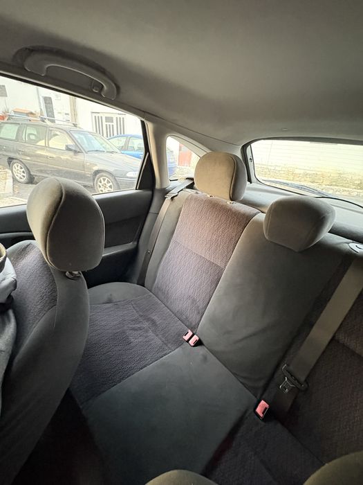 Ford focus 1.4 ano  2000 vendo ou troco