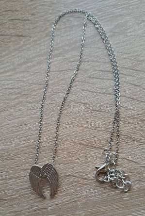 Naszyjnik skrzydła anioła, kolor srebrny