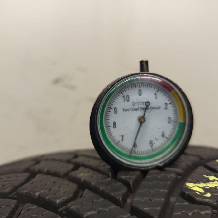 215/55R17 Bridgestone Blizak 6