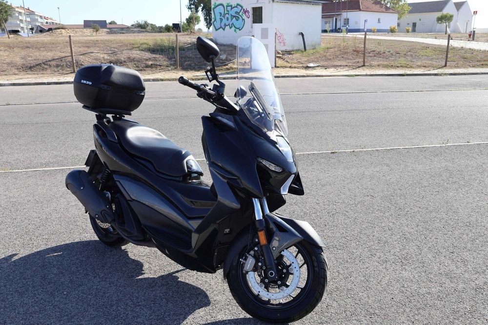 Zontes 310M 2023 — 16.500 km — Único dono